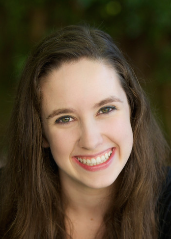 Cara Kienitz headshot